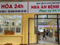 Căng tin Bệnh viện đa khoa tỉnh đáp ứng nhu cầu khách hàng trong lúc tình hình dịch COVID-19 diễn biến phức tạp.