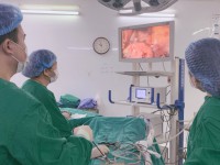 Hình ảnh: 01 ca phẫu thuật nội soi cắt u nang buồng trứng cho bệnh nhân tại casino online tutbn
 ngày 13/12/2021.