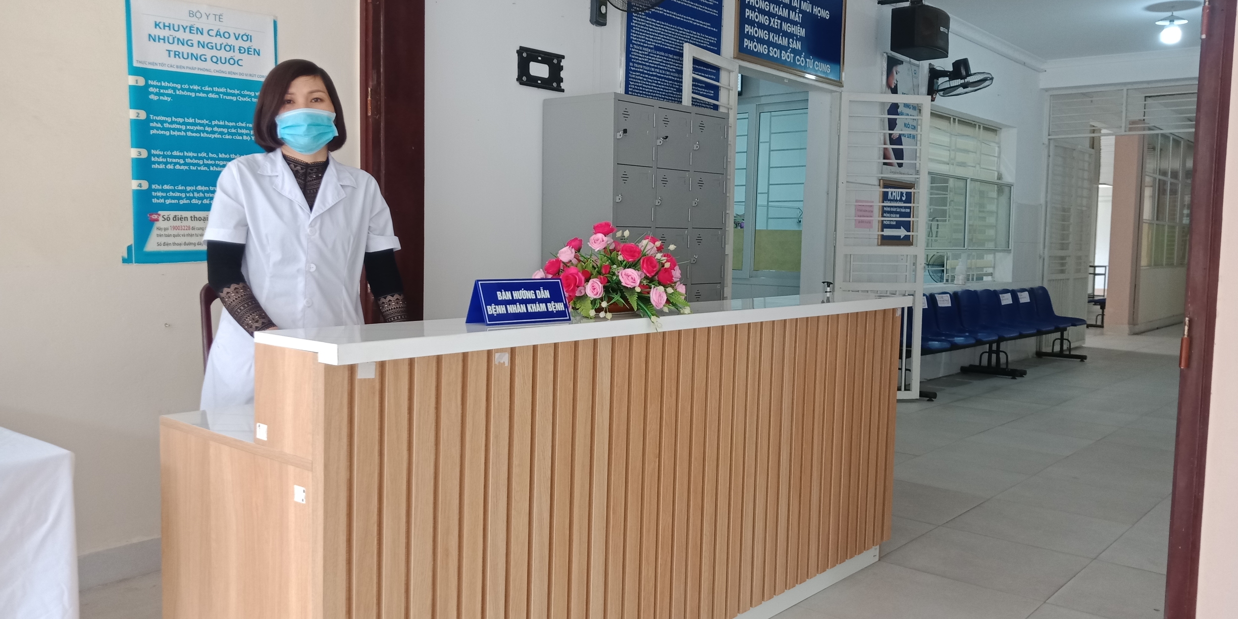 Kiện toàn Tổ Chăm sóc khách hàng, thực hiện tốt công tác tiếp đón, hướng dẫn, hỗ trợ hướng tới sự hài lòng  của người bệnh.