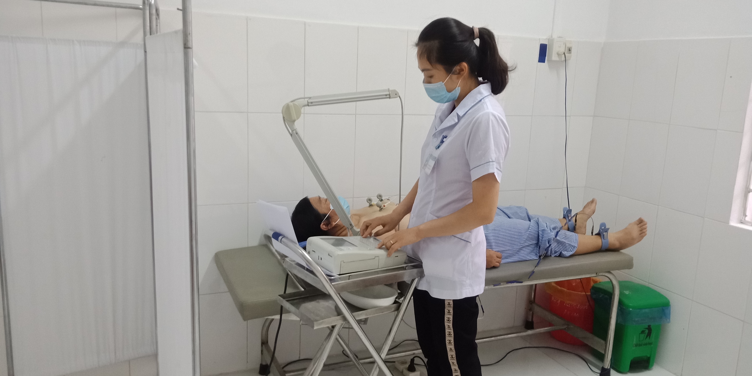 Tiếp nhận, xử lý kịp thời bệnh nhân có cơn nhịp nhanh kịch phát, rối loạn nhịp tim do chủ quan không đi khám và kiểm tra thường xuyên