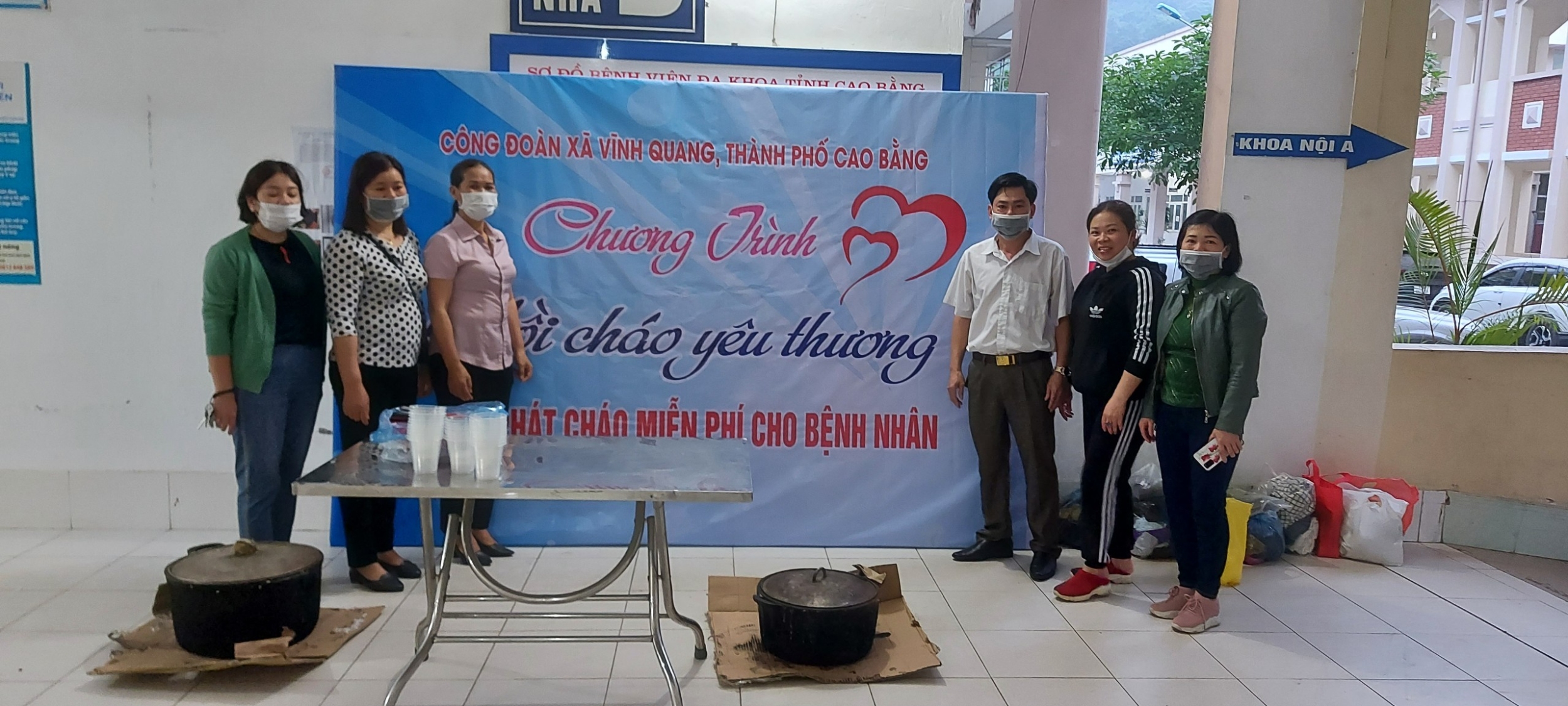 Công Đoàn xã Vĩnh Quang, Thành Phố Cao Bằng Tổ chức Chương trình “Nồi Cháo Yêu Thương” “Tôi Ấm Bạn Ấm”