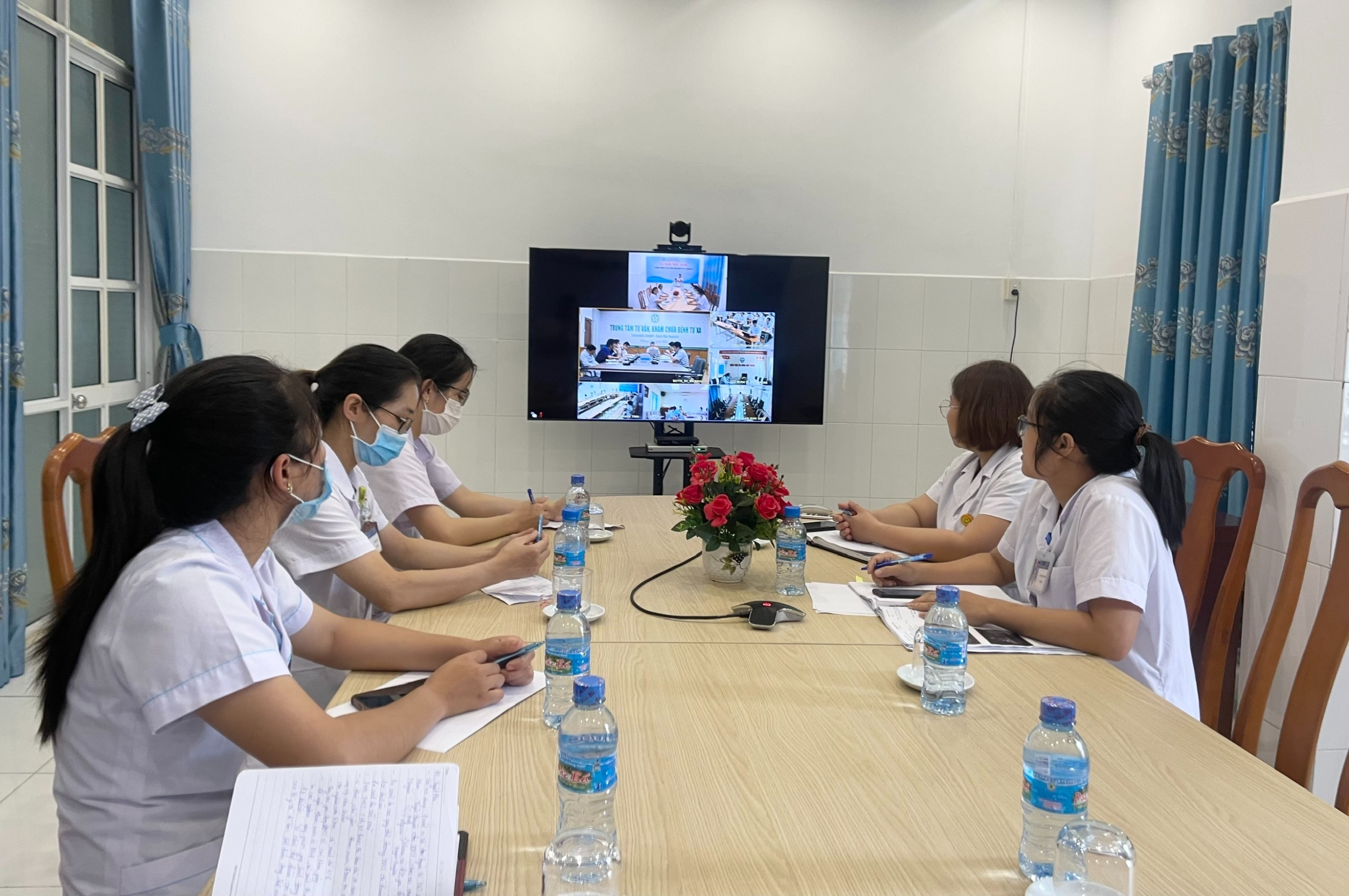 casino online tutbn
:  Hội chẩn khám chữa bệnh từ xa với Bệnh viện Bạch Mai.