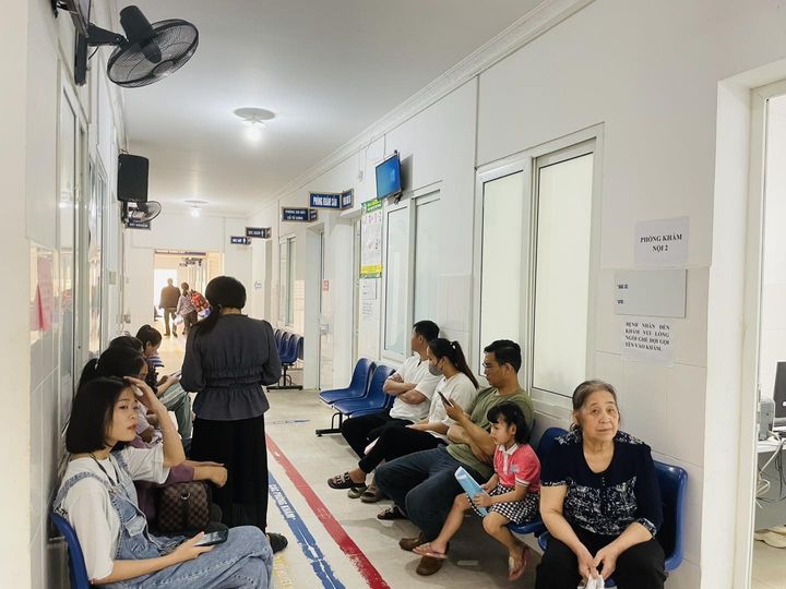 Phòng khám Sản Bệnh viện đa khoa tỉnh Cao bằng khám vào giờ hành chính từ thứ 2 đến thứ 6.